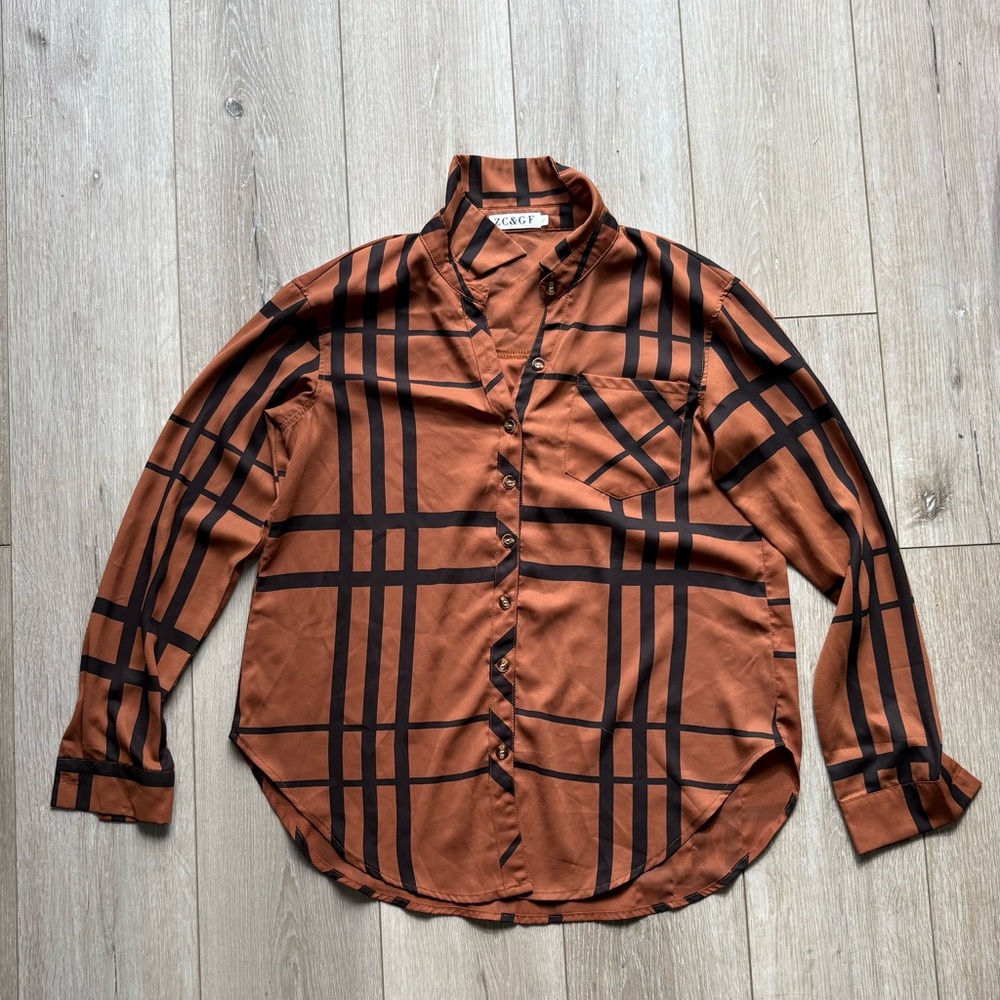 ZC & GF rusty brown and black blouse
size small